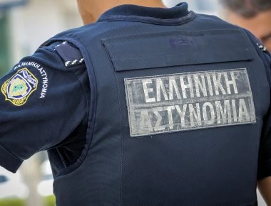 Κρήτη: Την έβγαλαν στα κρατητήρια για τα μάτια μιας γυναίκας